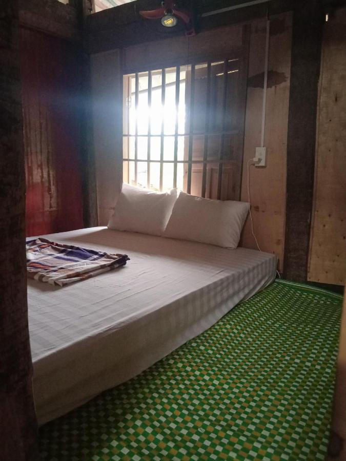 Du Gia Van Chung Homestay Lang Cac Exterior foto